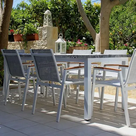 Minas Aparthotel